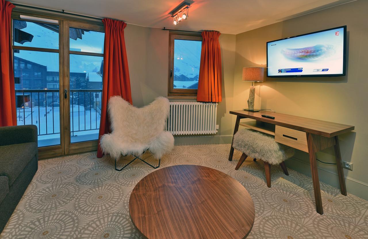 Maison De Famille Les 5 Freres Val-dʼIsère Buitenkant foto